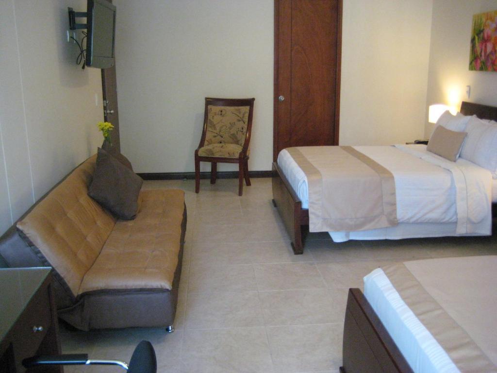 Primavera Plaza Hotel 3*