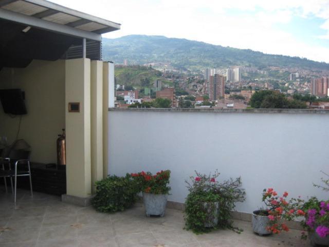 Primavera Plaza Hotel