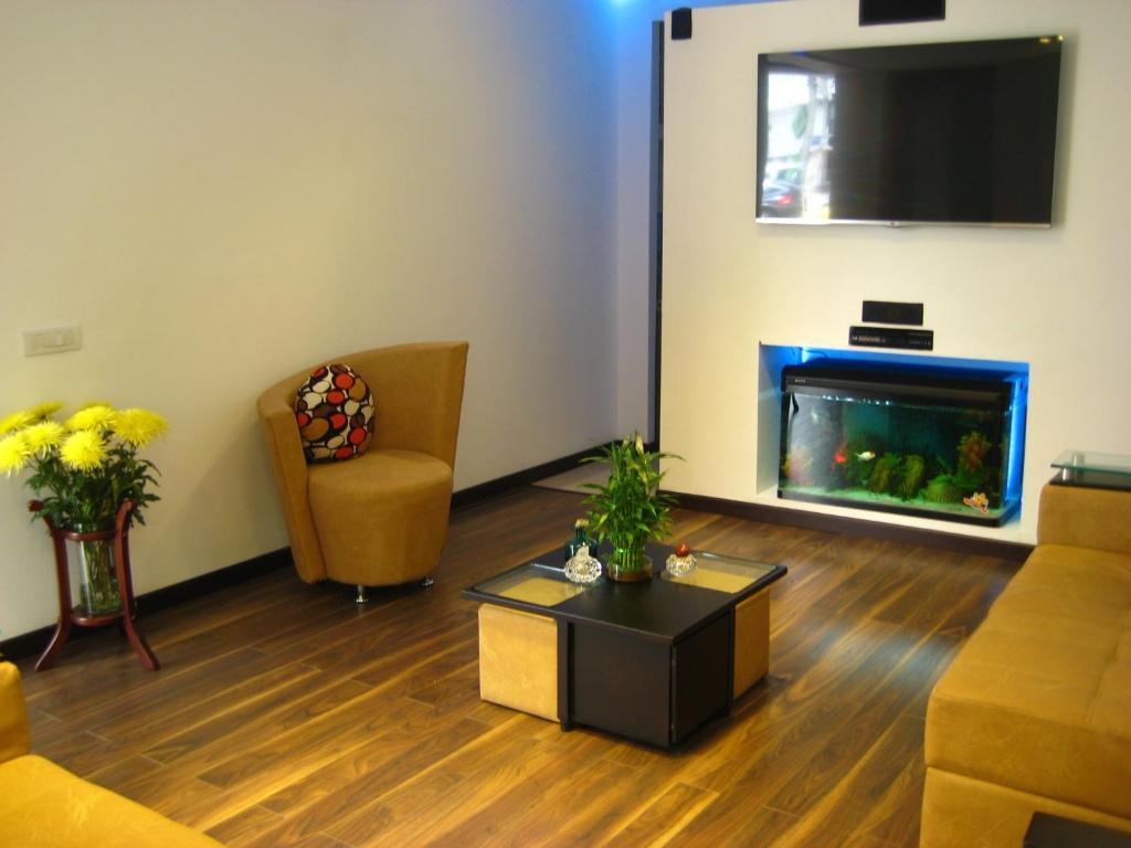 Primavera Plaza Hotel
