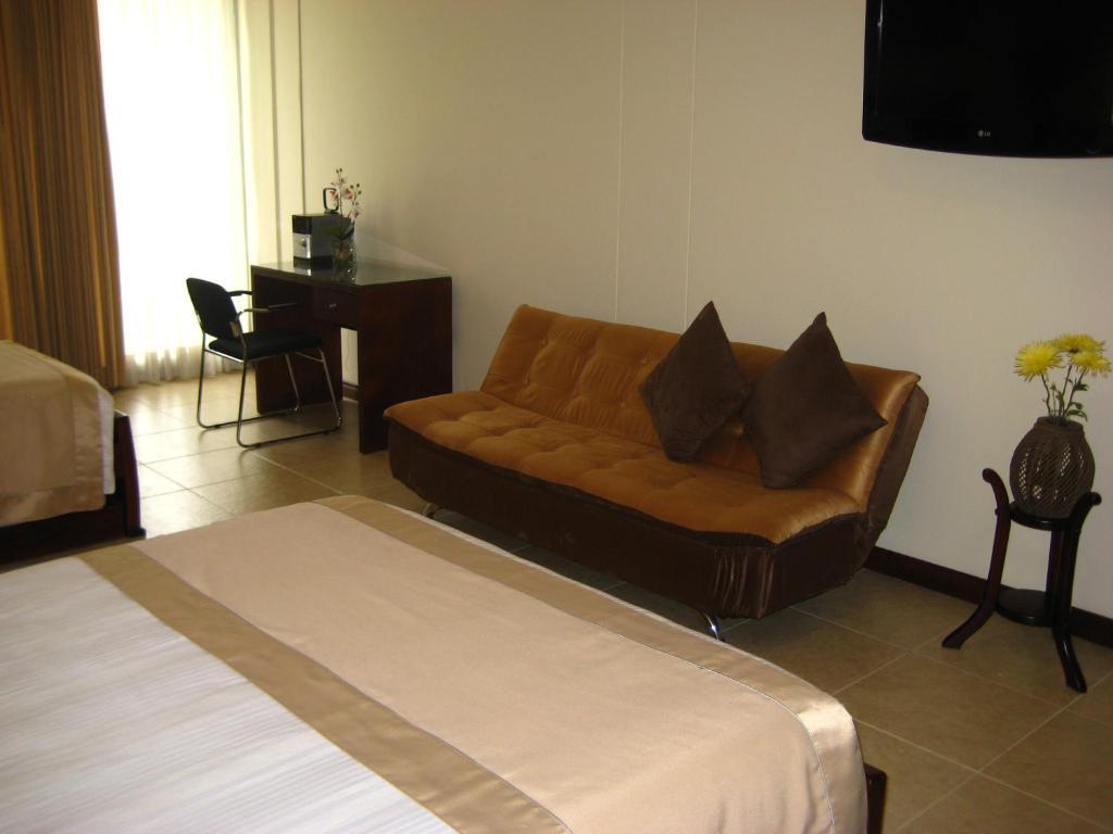 Hotel Primavera Plaza 3*