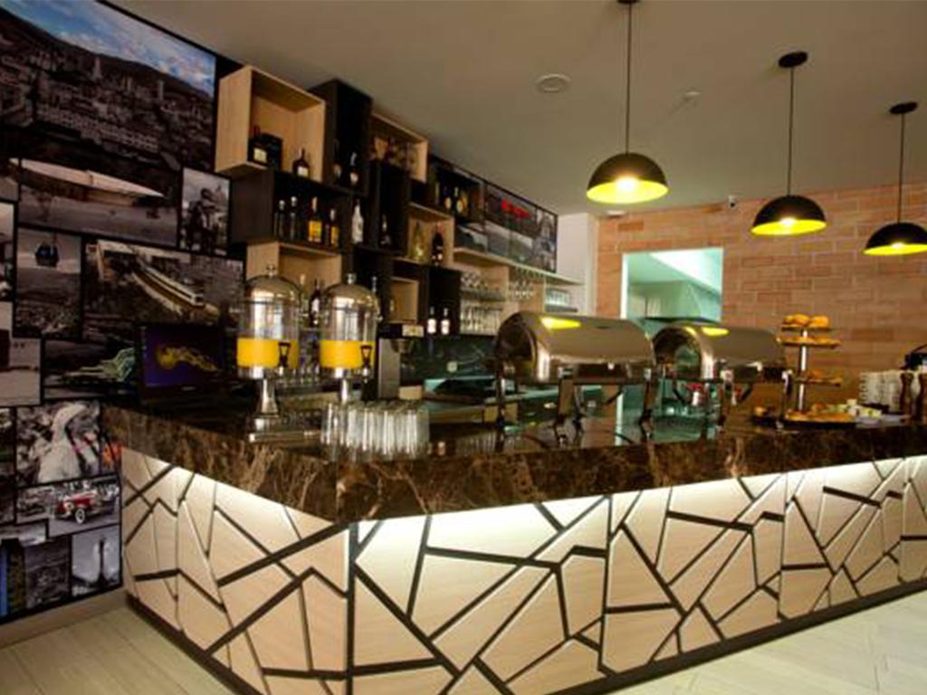 Vivre Hotel
