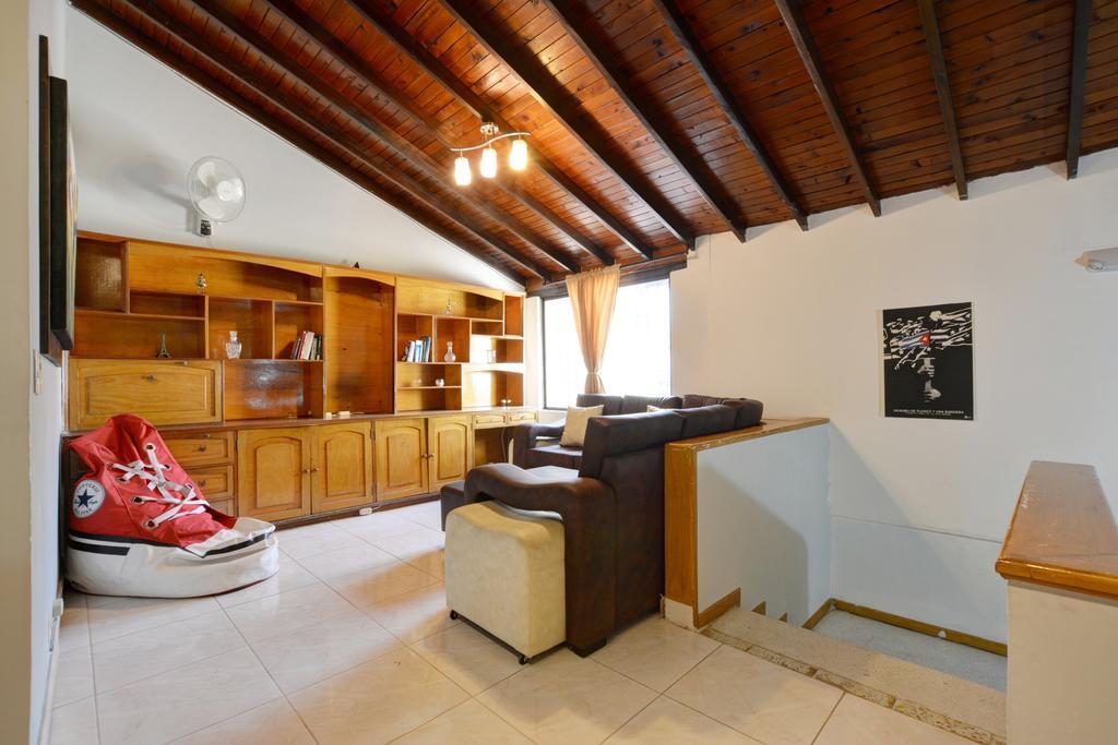 Casa Grande Grupos Siete Big House 7 Bedrooms Сasa de vacaciones Medellín