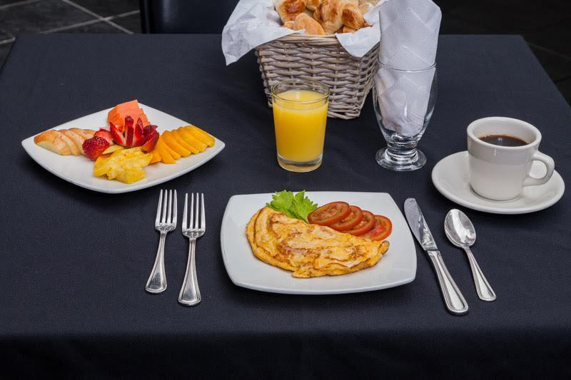 Cyan 4* Medellín