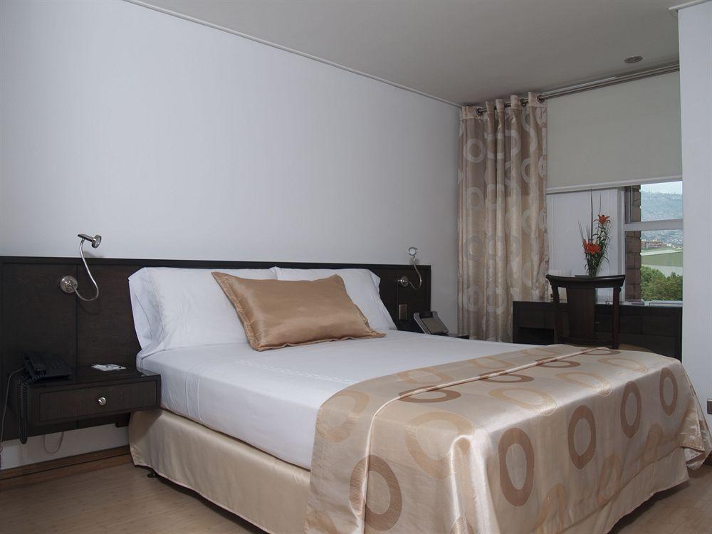 Egina 4* Medellin