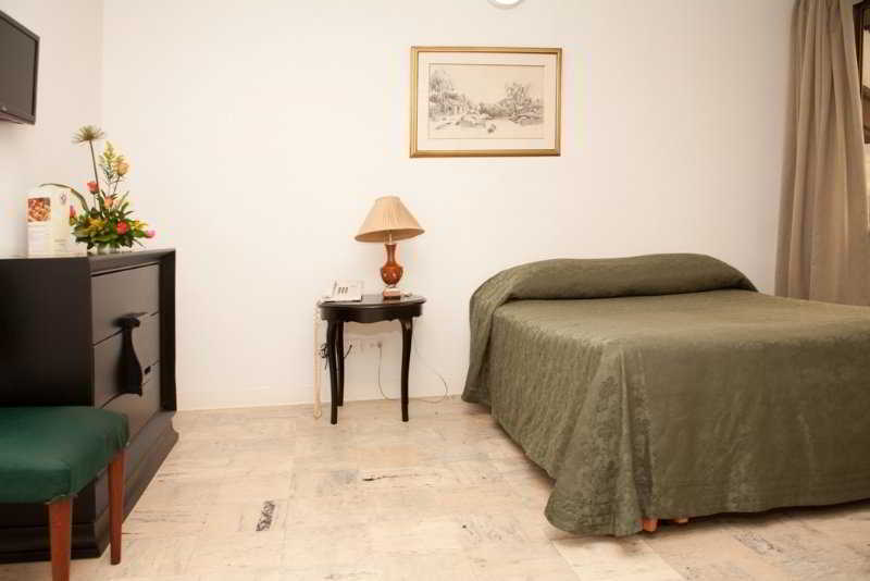 Nutibara Express Hotel 3*