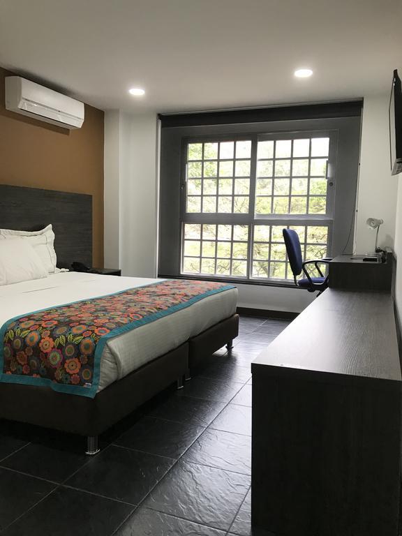 Hotel In House The