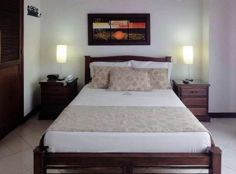 Hotel Estadio Real 3*