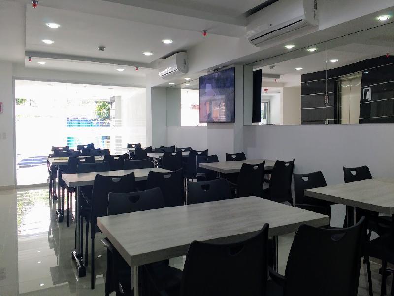Laureles Plaza Hotel 4*