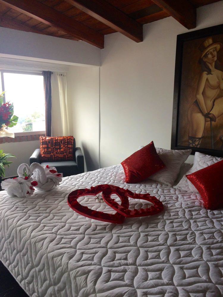 Hotel Lleras 2*
