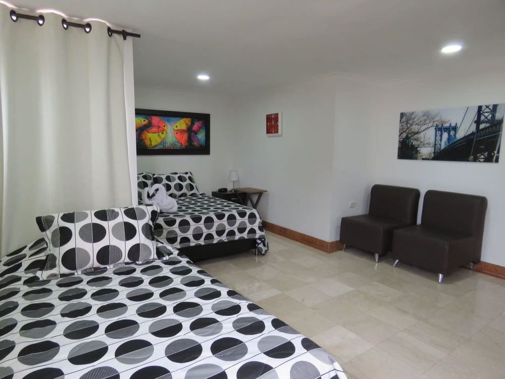 Hotel Lleras 2*