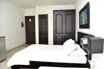 Plazuela San Ignacio 3* Medellin