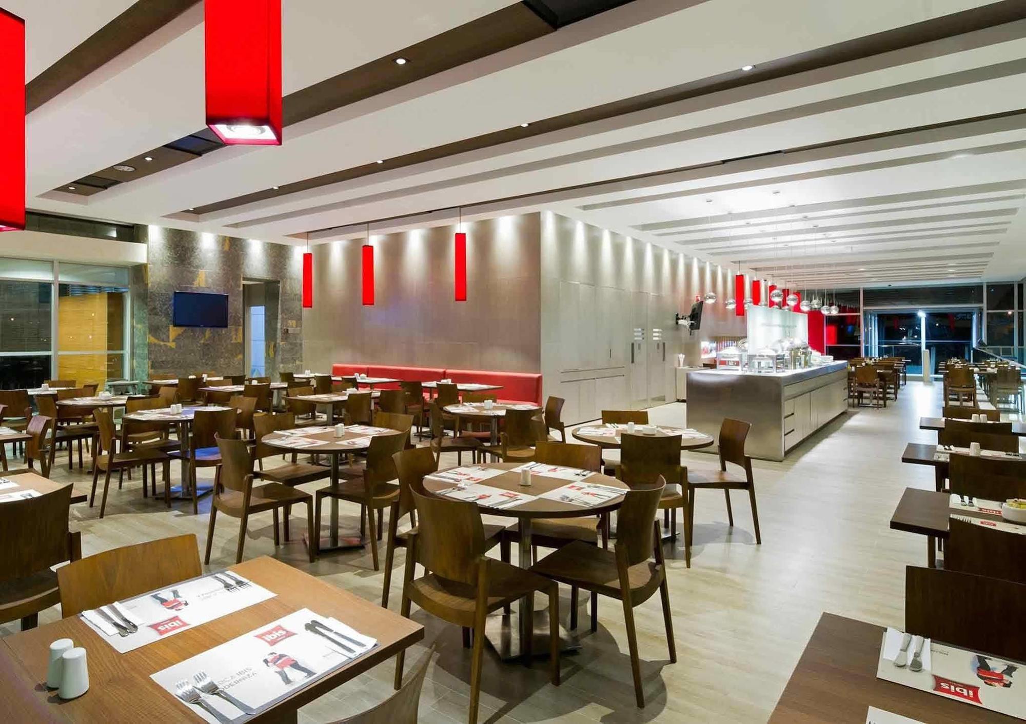 Ibis 3* Medellín