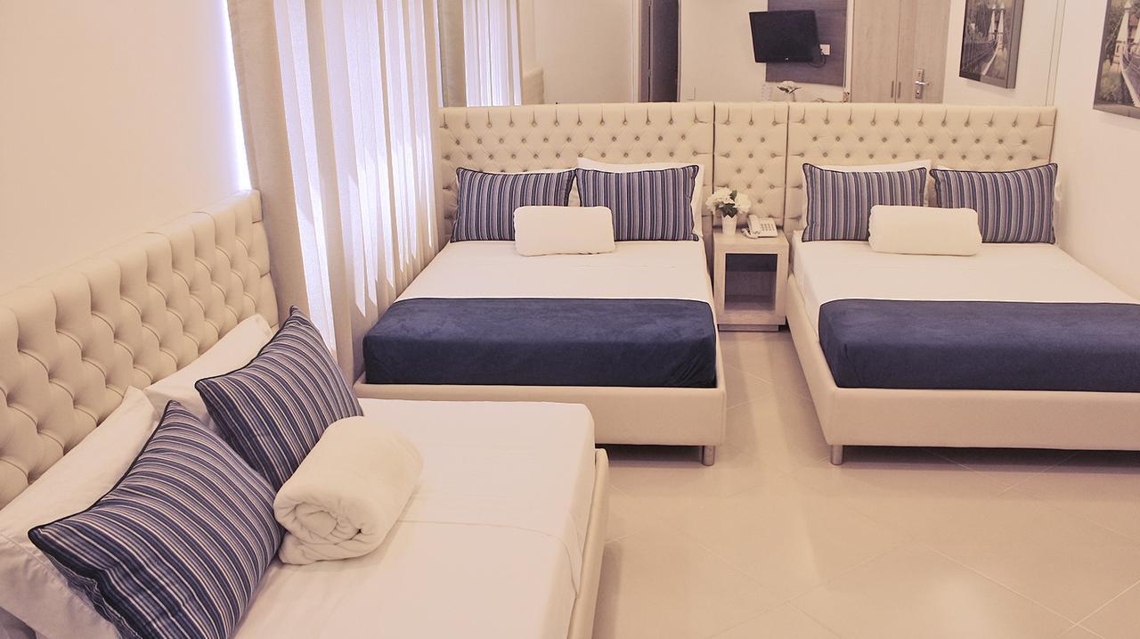 Leuroz Hotel 4*