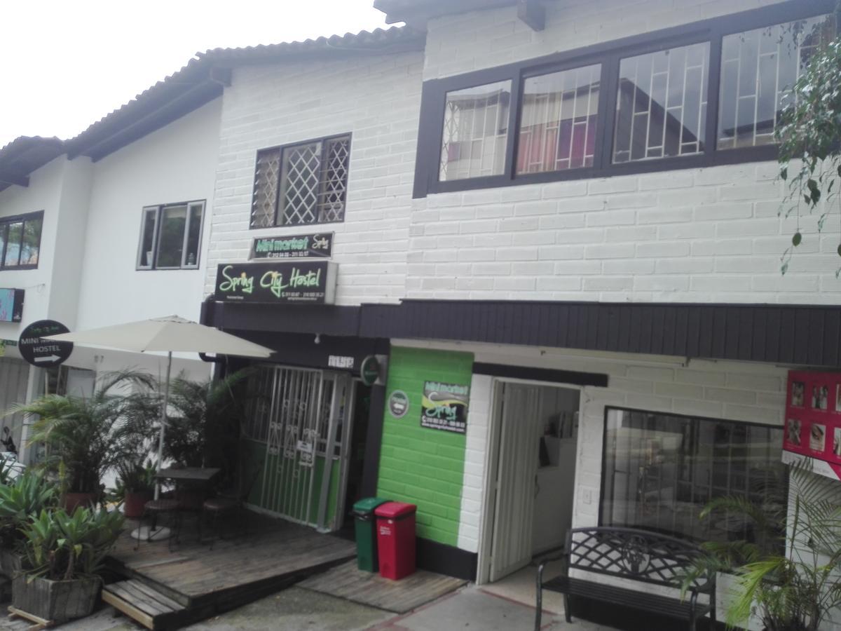 Spring Hostal