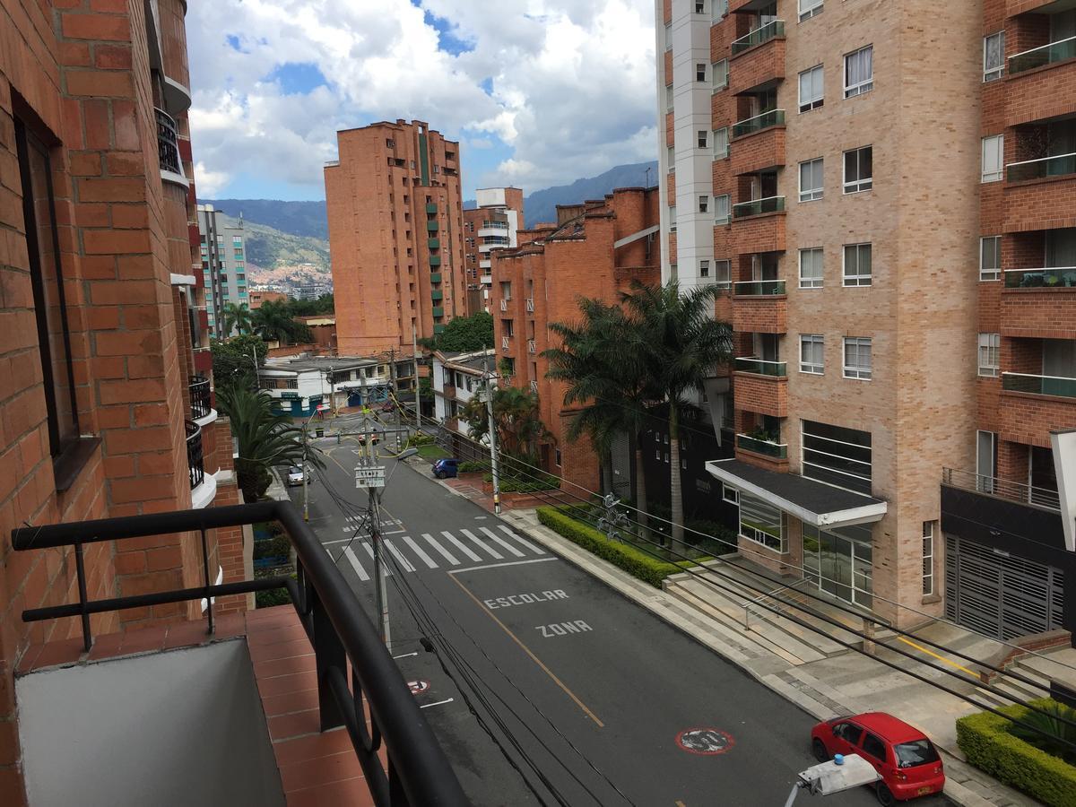 Excelente, Moderno, Amoblado Y Bien Ubicado En Laureles, * Medellín