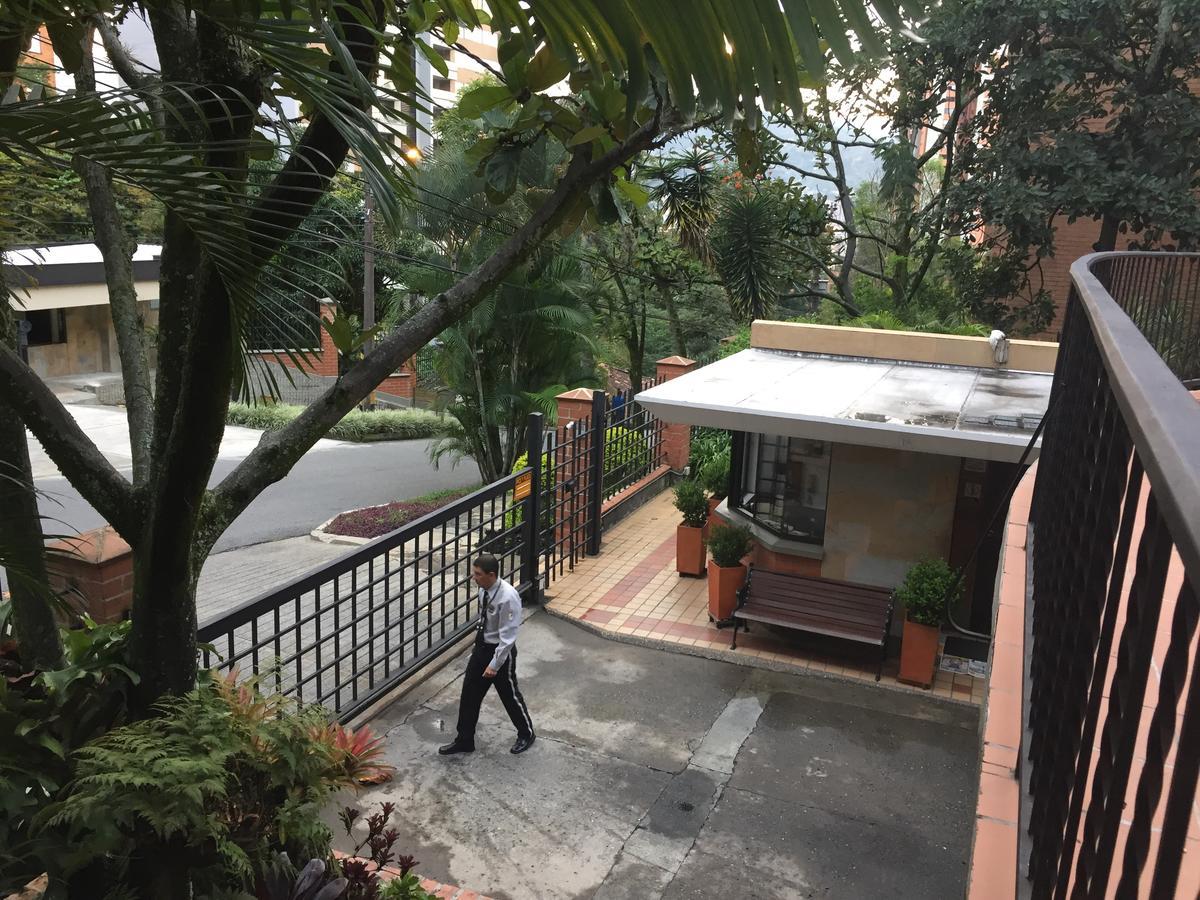 Apartamento En Poblado Apartamento *