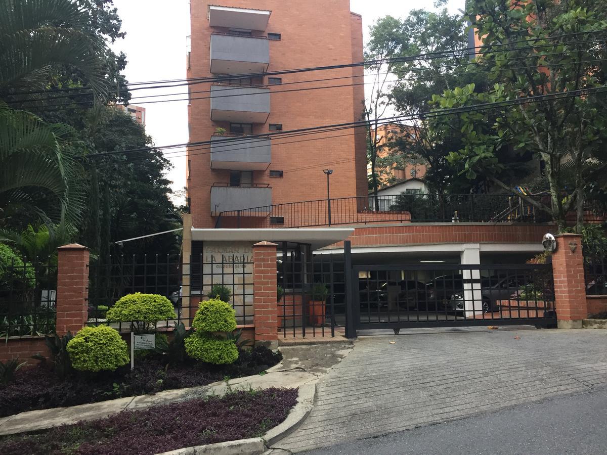 Apartamento En Poblado * Medellín