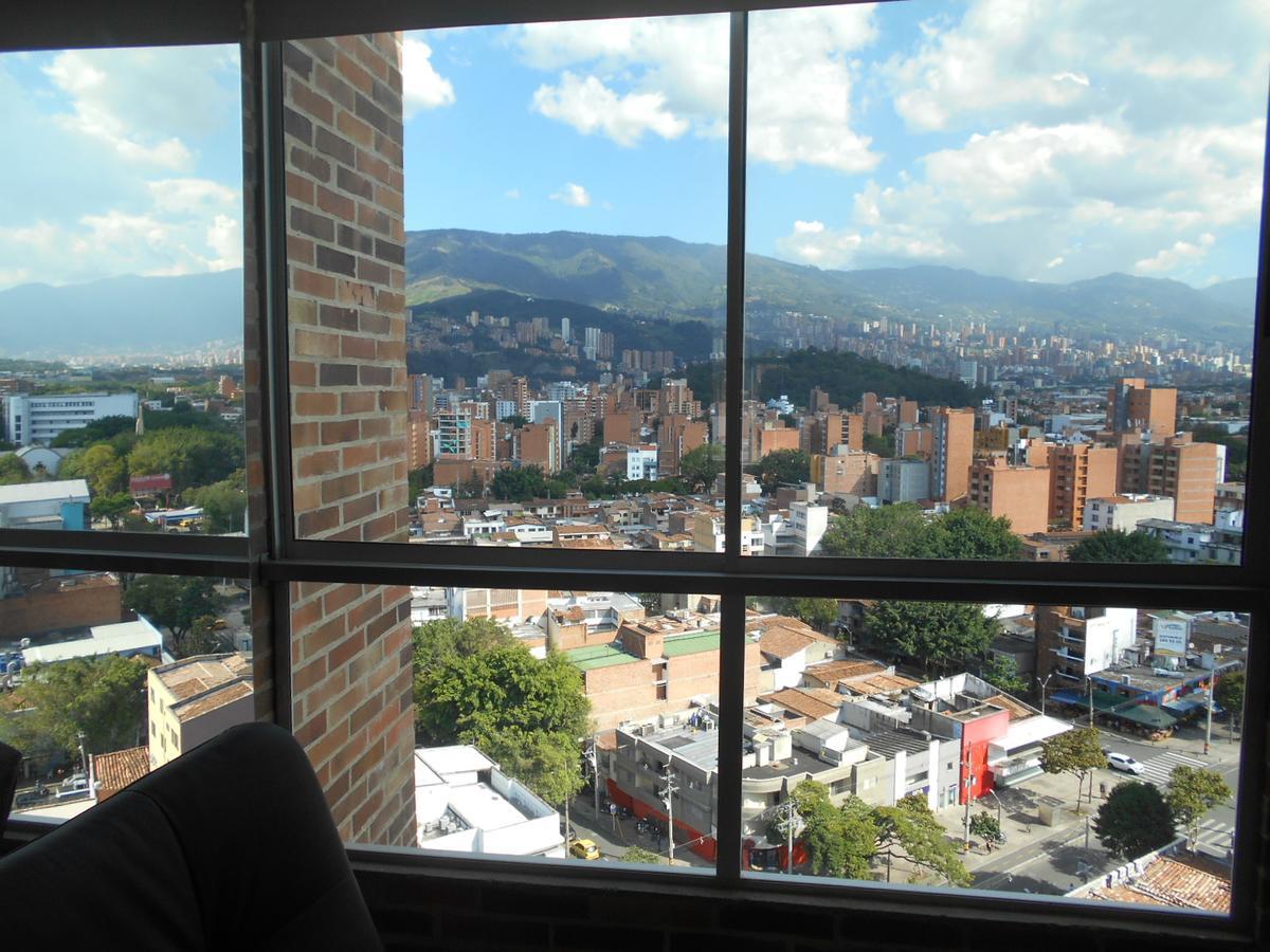 Apartamento Apartasuites Av Medellín