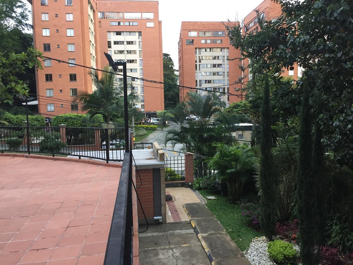 Apartamento En Poblado Apartamento *