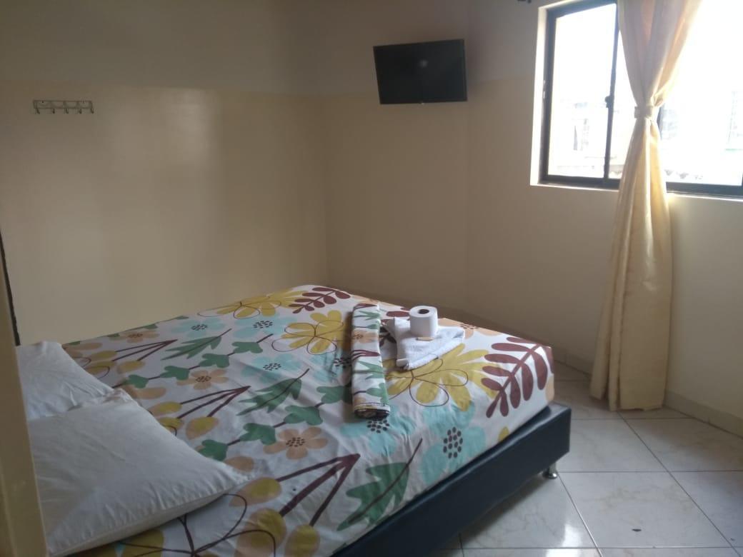 Zeus Hotel 2*