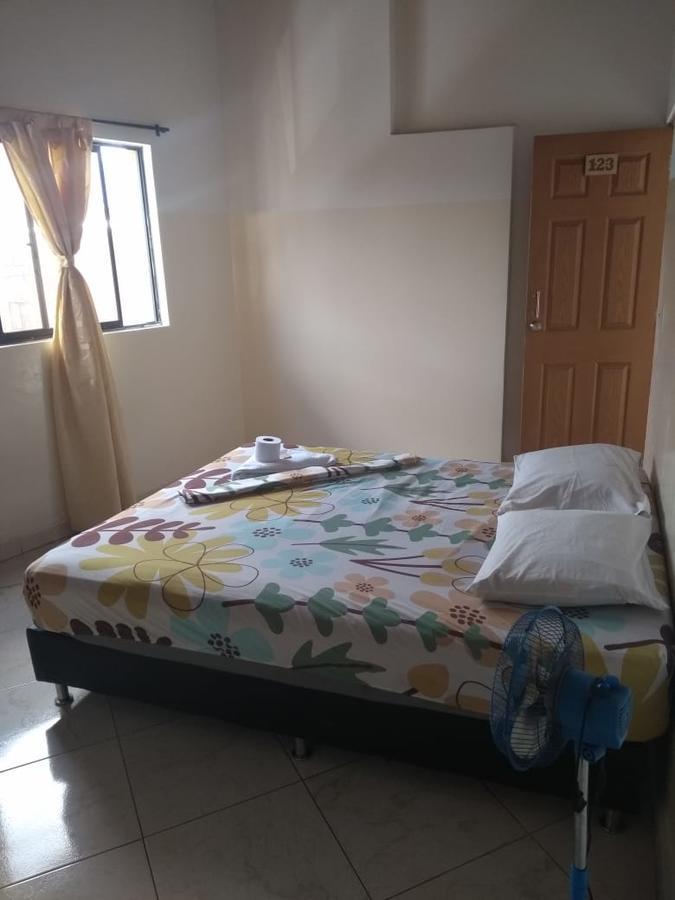 Zeus Hotel 2*