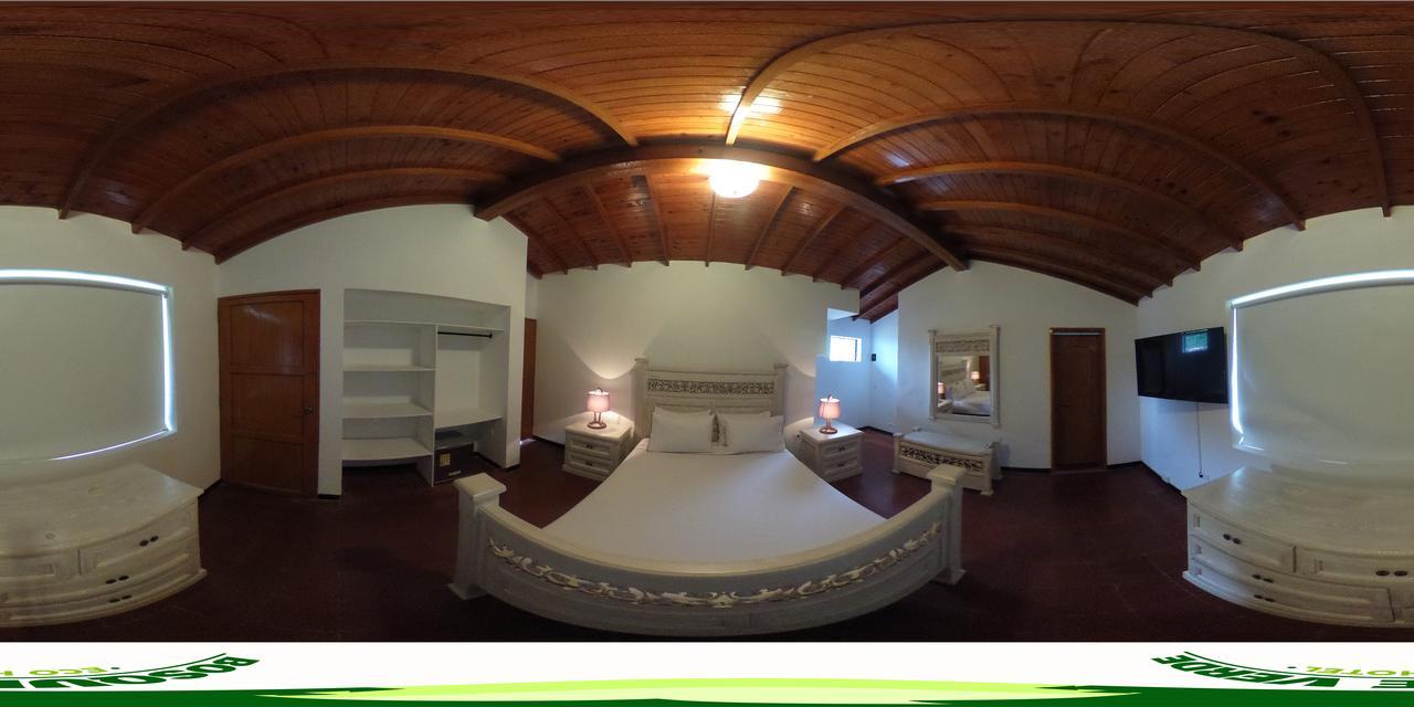 Hotel Eco Bosque Verde 4*