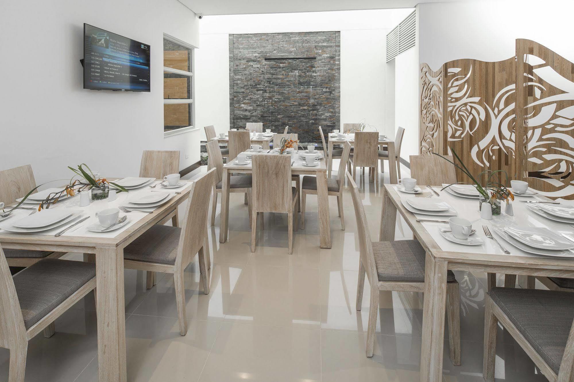 Dix Hotel Medellín
