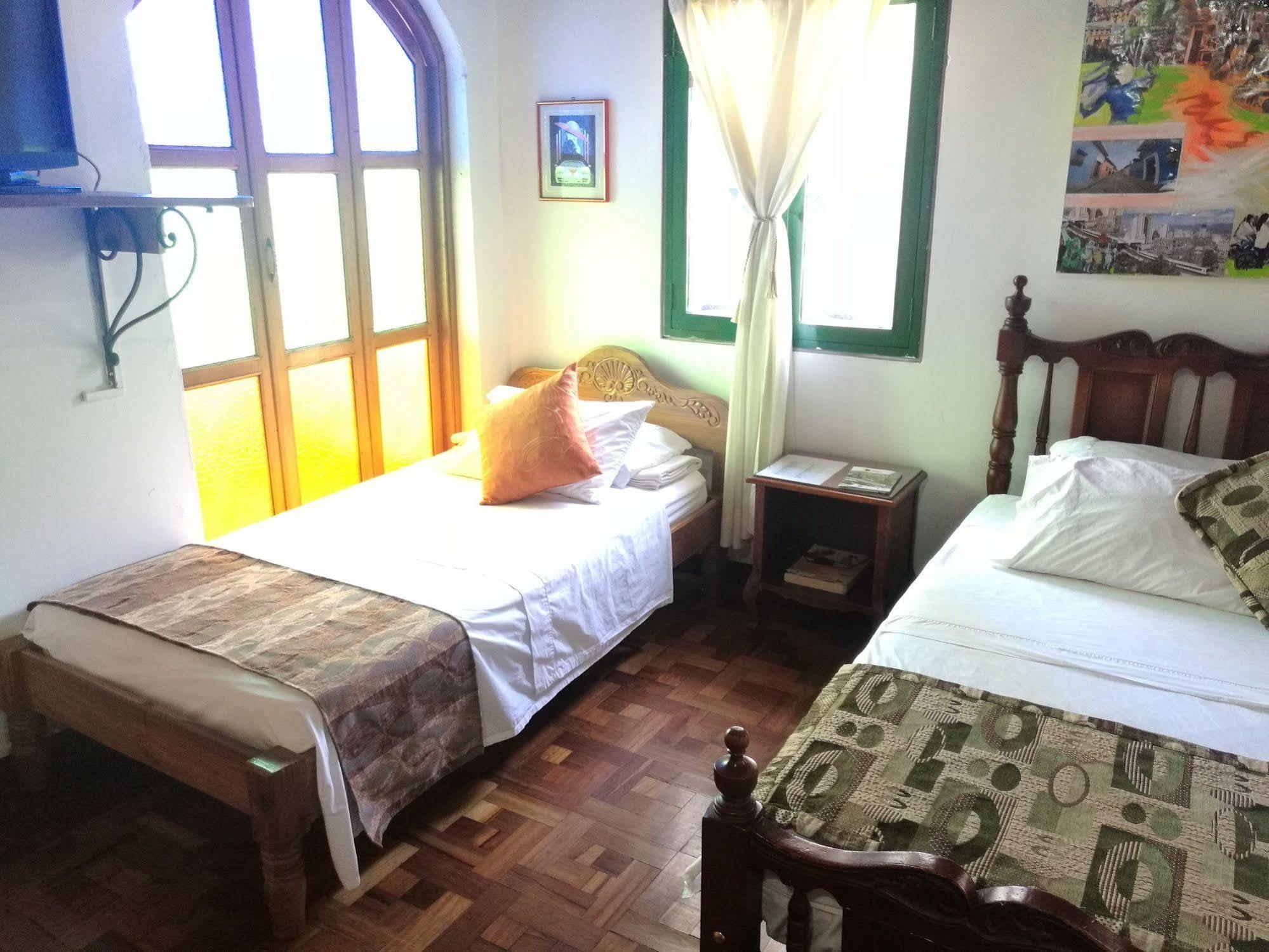 Ayenda Habana Vieja 1221