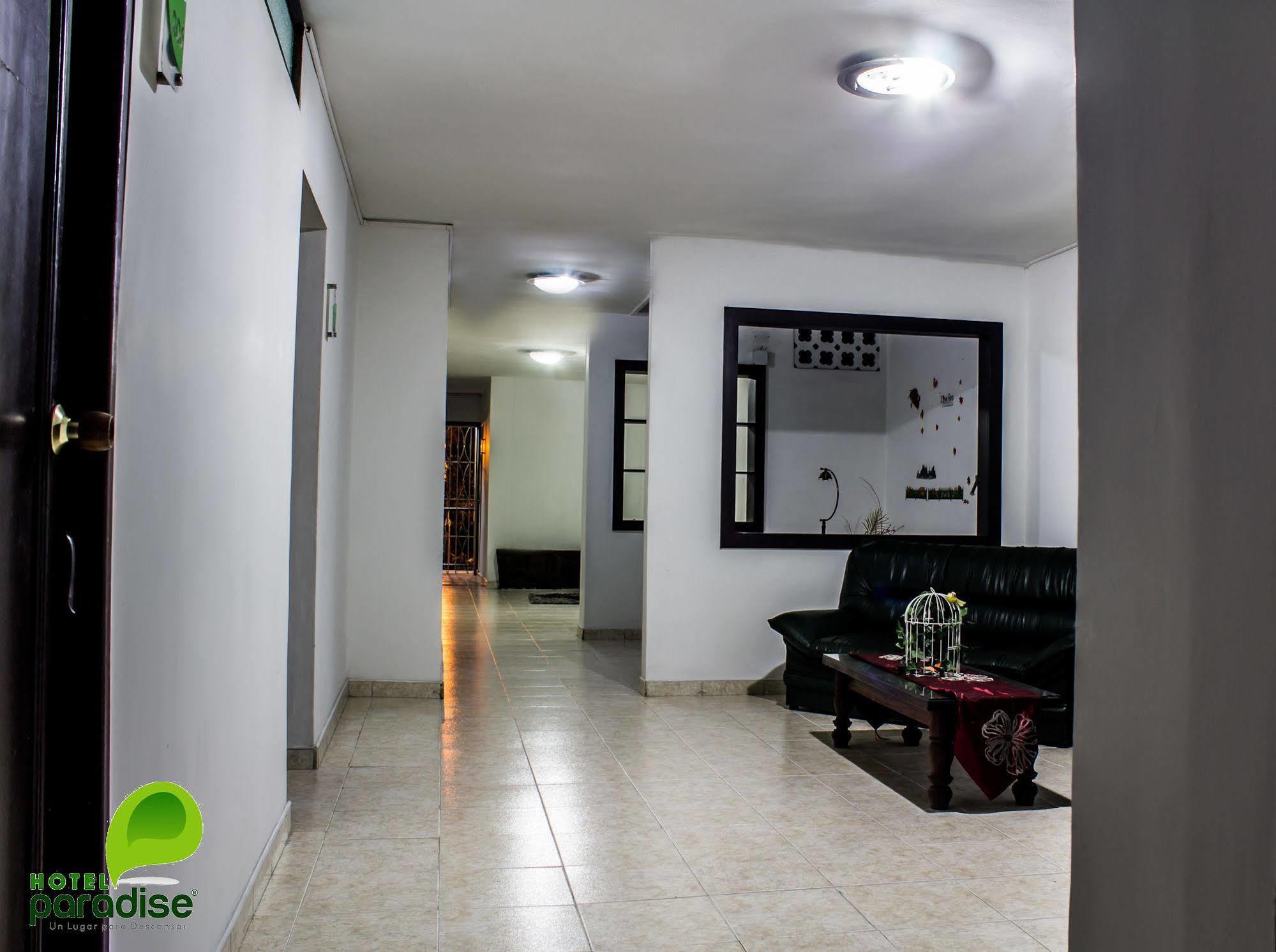 Paradise La 33 Hotel 4*