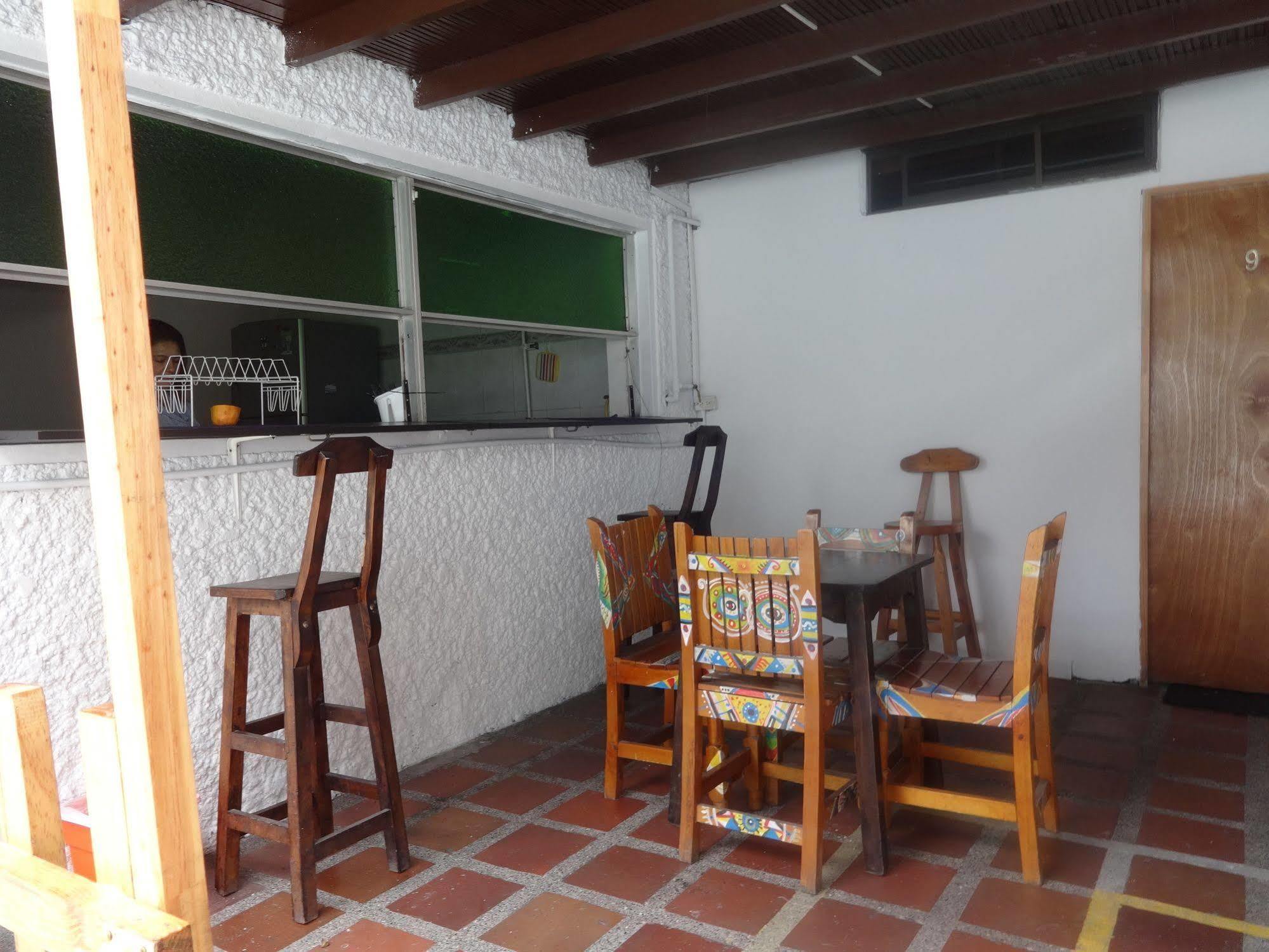 Hostal Waypoint