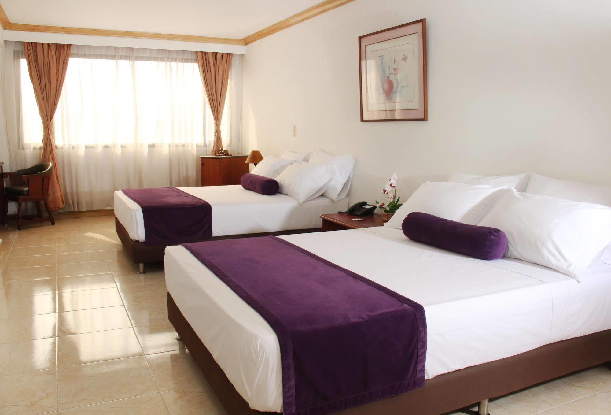Ayenda 1235 Botero Hotel 3*