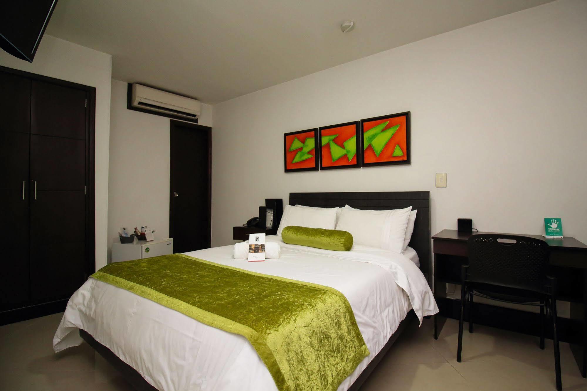 El Portón De San Joaquin 3* Medellín