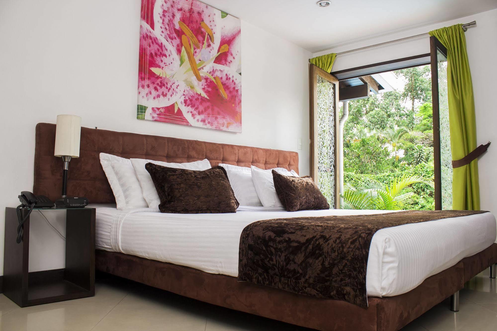 Rosas Boutique 3* Medellín
