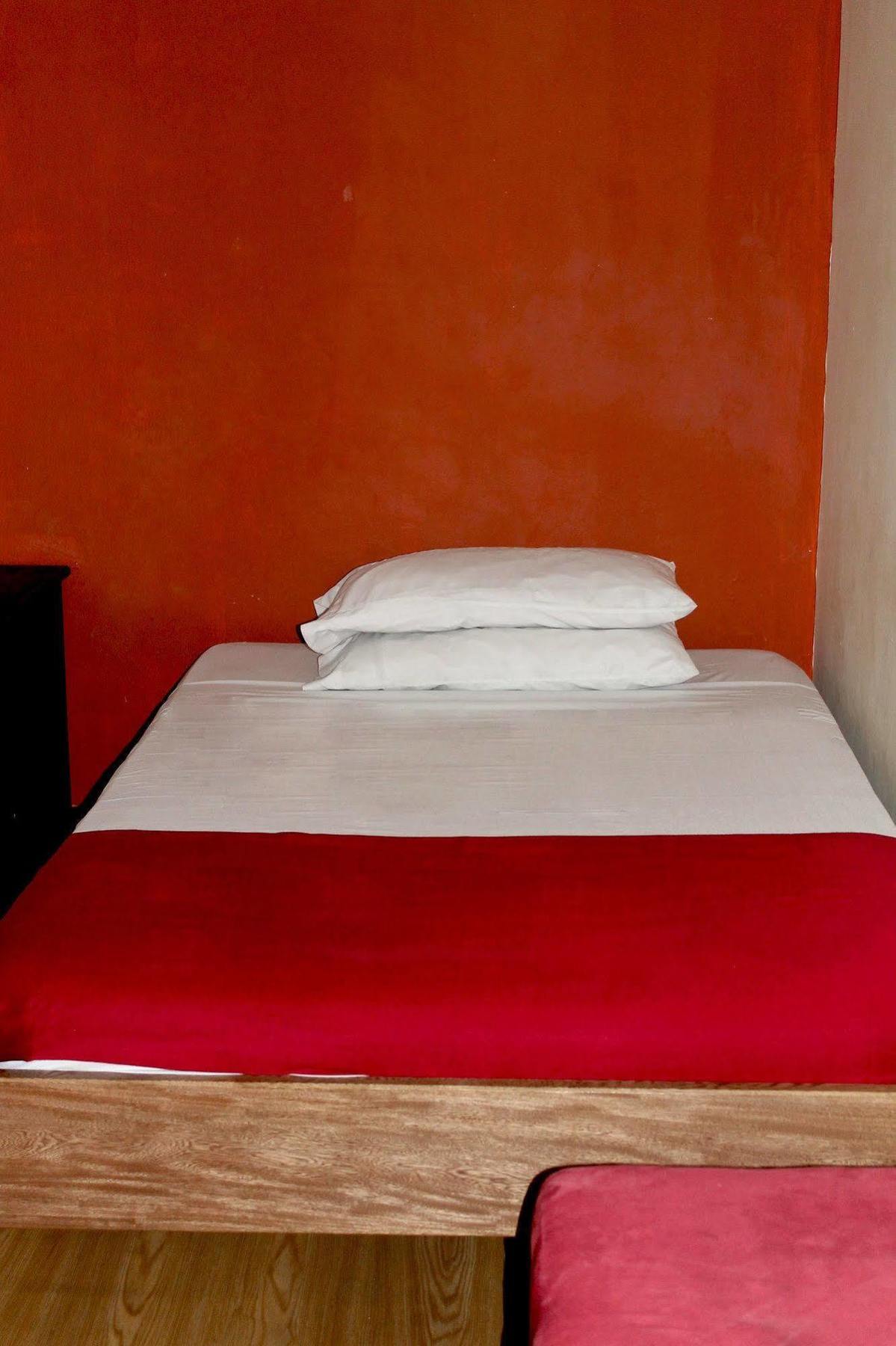 Hostal Relax 10 *