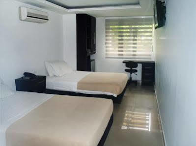 Hotel Ayenda 1236 Platinum Plaza 3*
