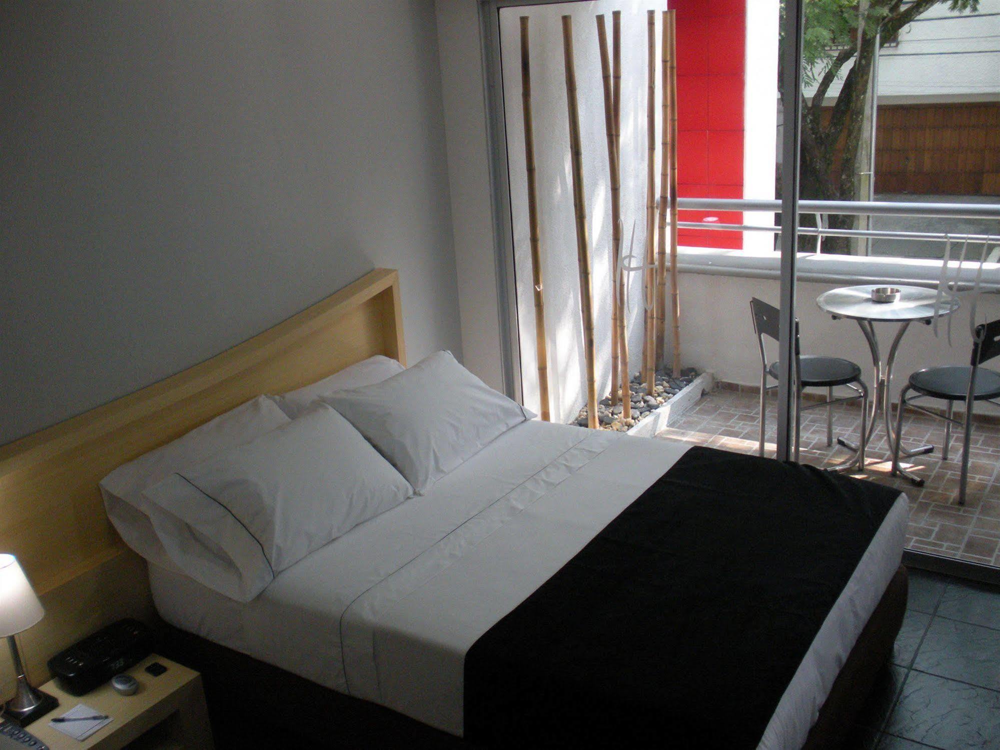 In House The Hotel 3*