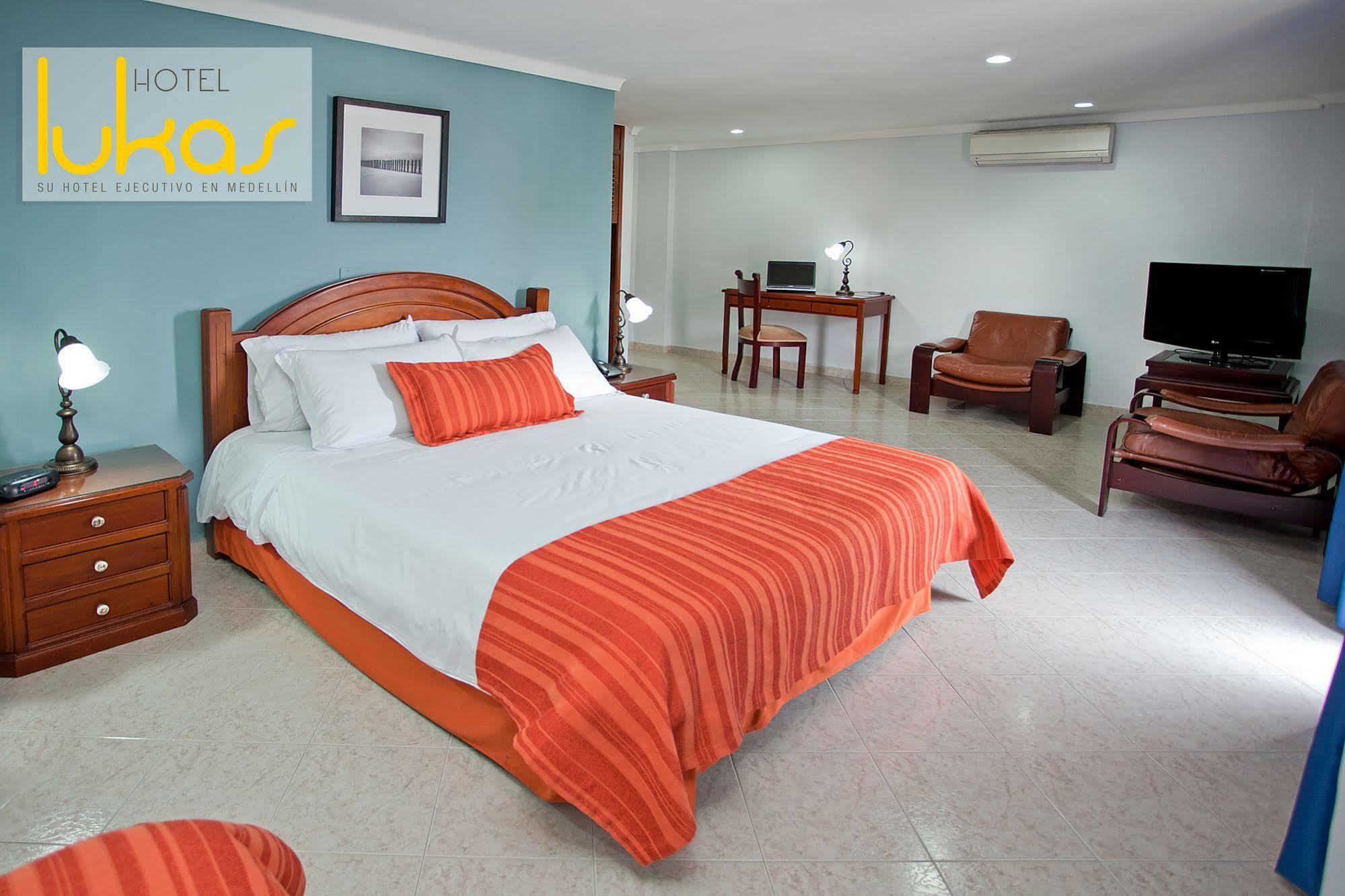 Lukas Hotel