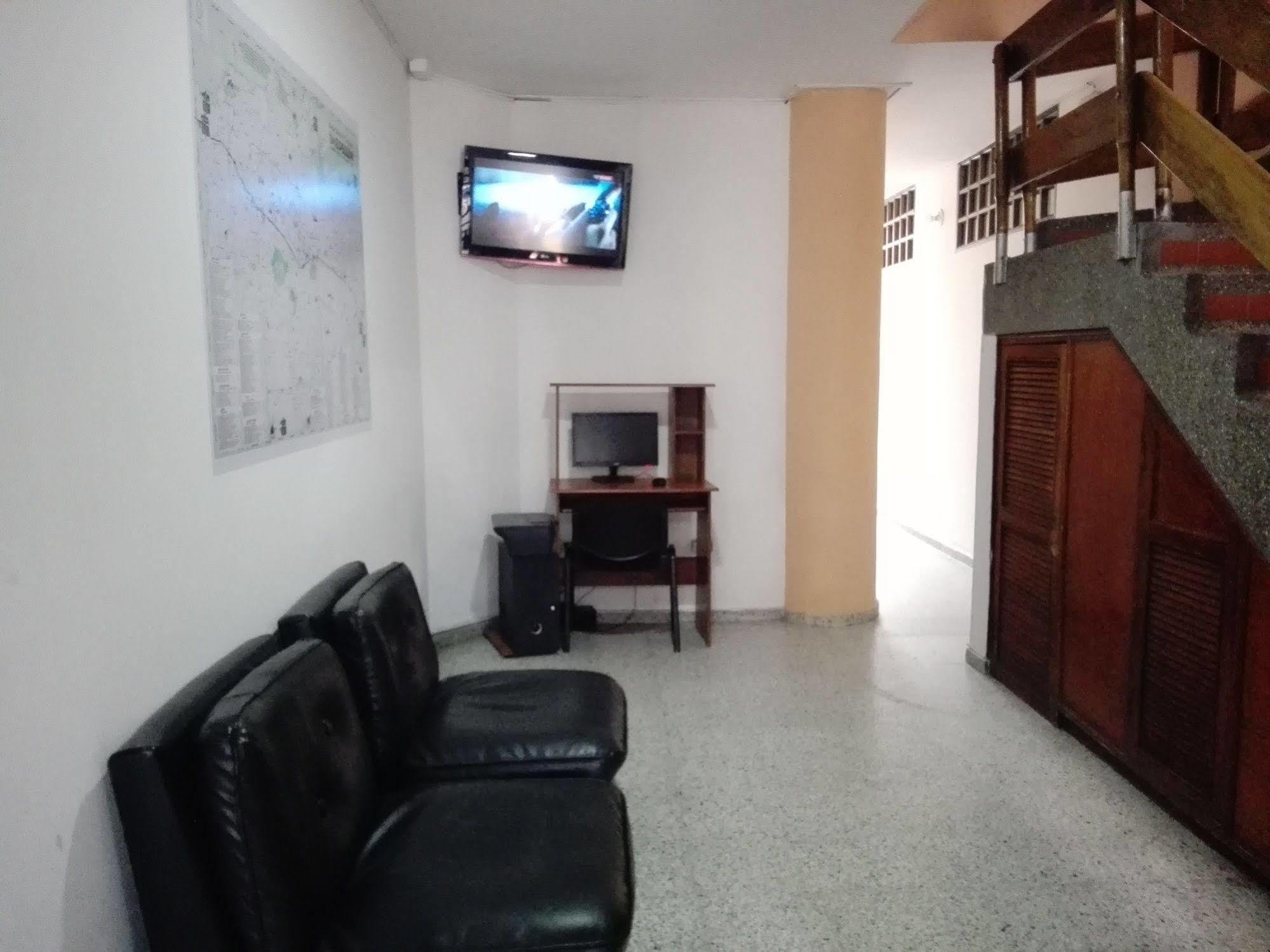 Hotel Metro 3*