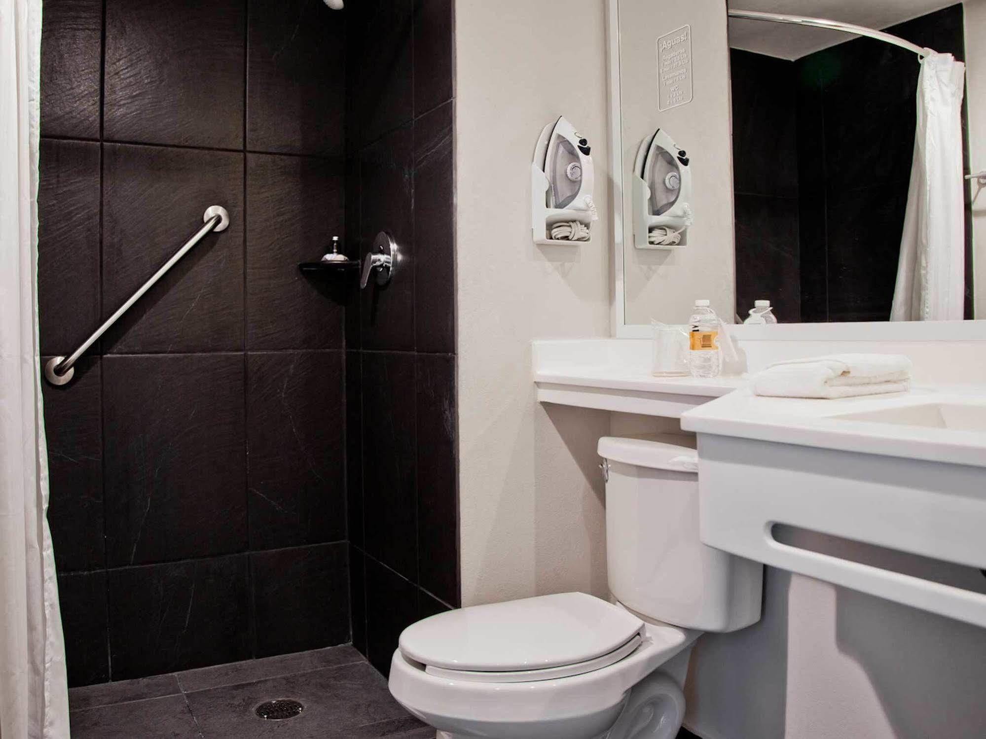 Express By Marriott Colombia Hotel