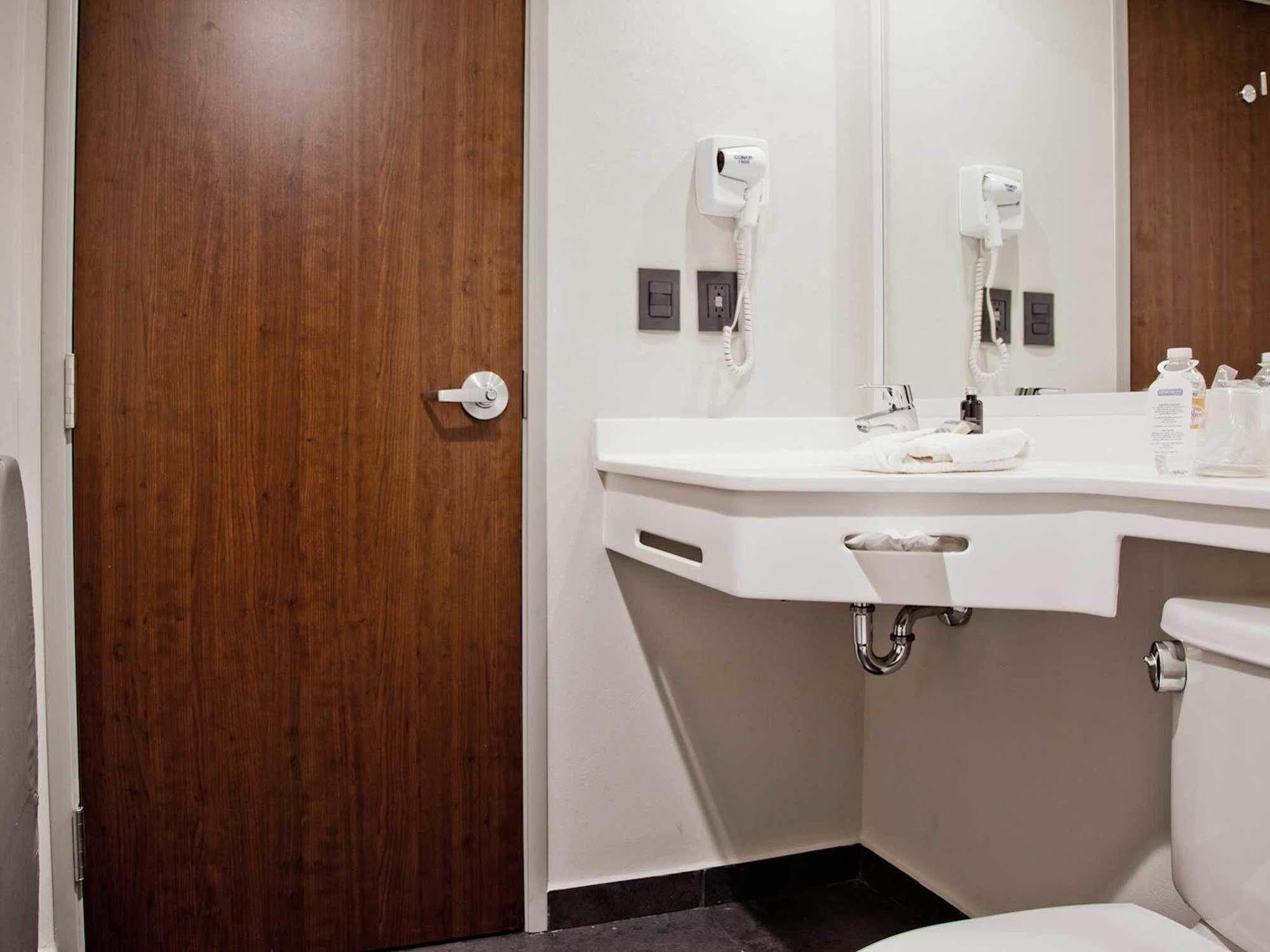 Express By Marriott Colombia Hotel Medellín
