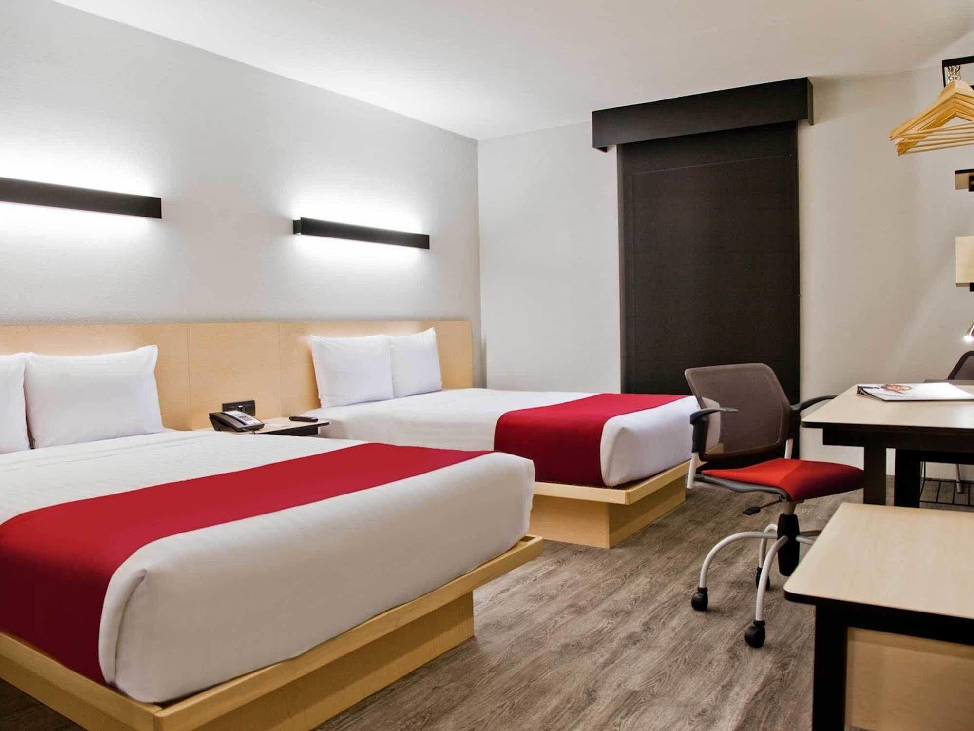 Hotel Express By Marriott Colombia 4*
