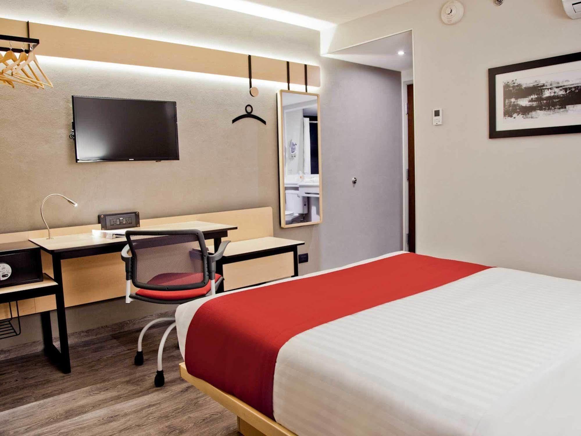Hotel Express By Marriott Colombia 4*