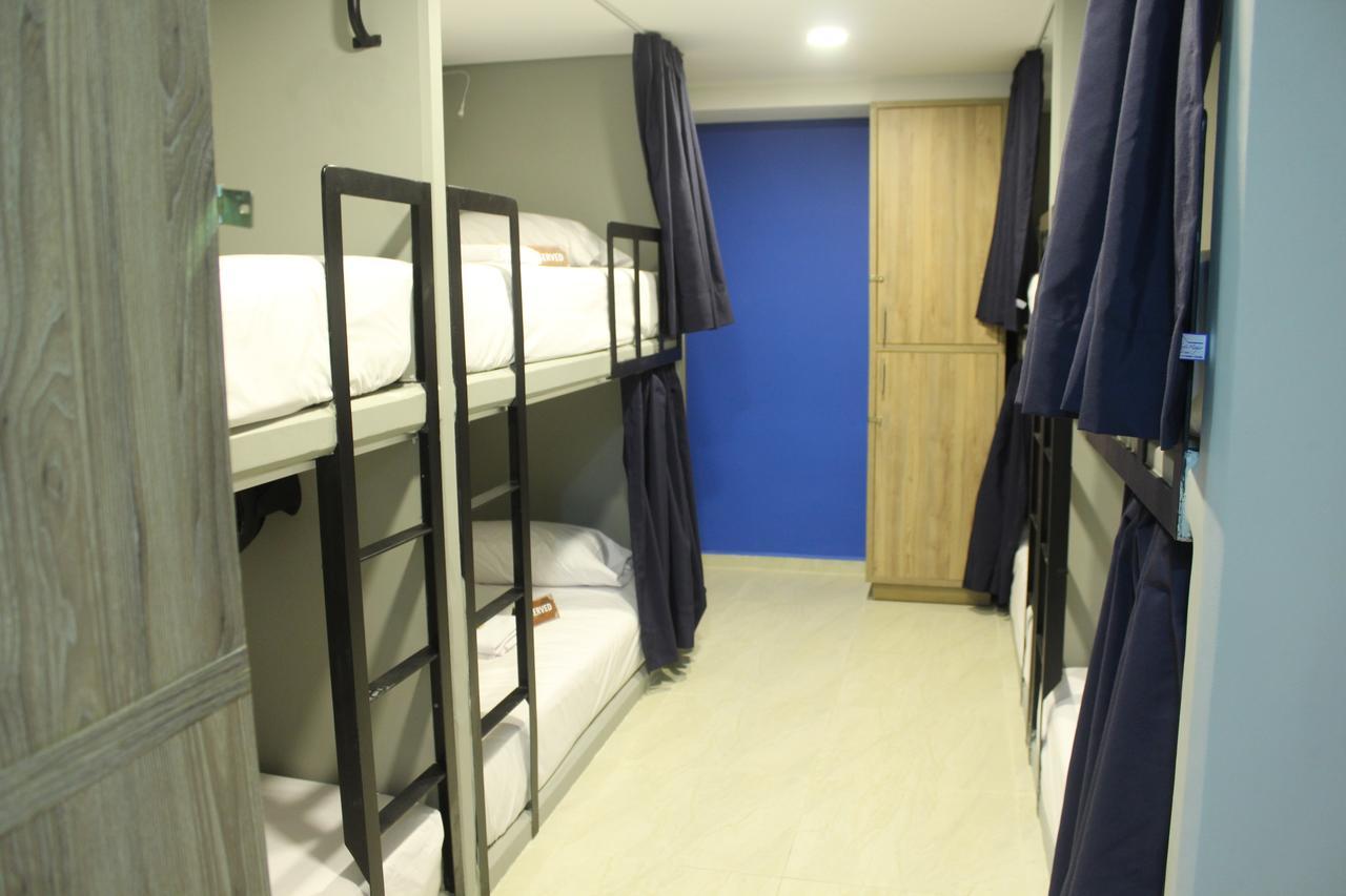 Los Patios Suites Hostal *