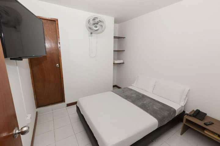 Plaza 33 2* Medellín