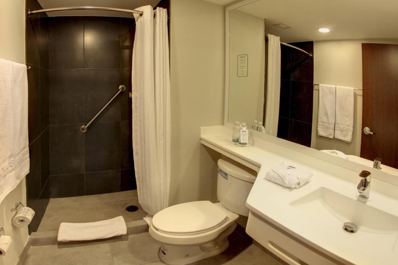 Express By Marriott Colombia Hotel Medellín