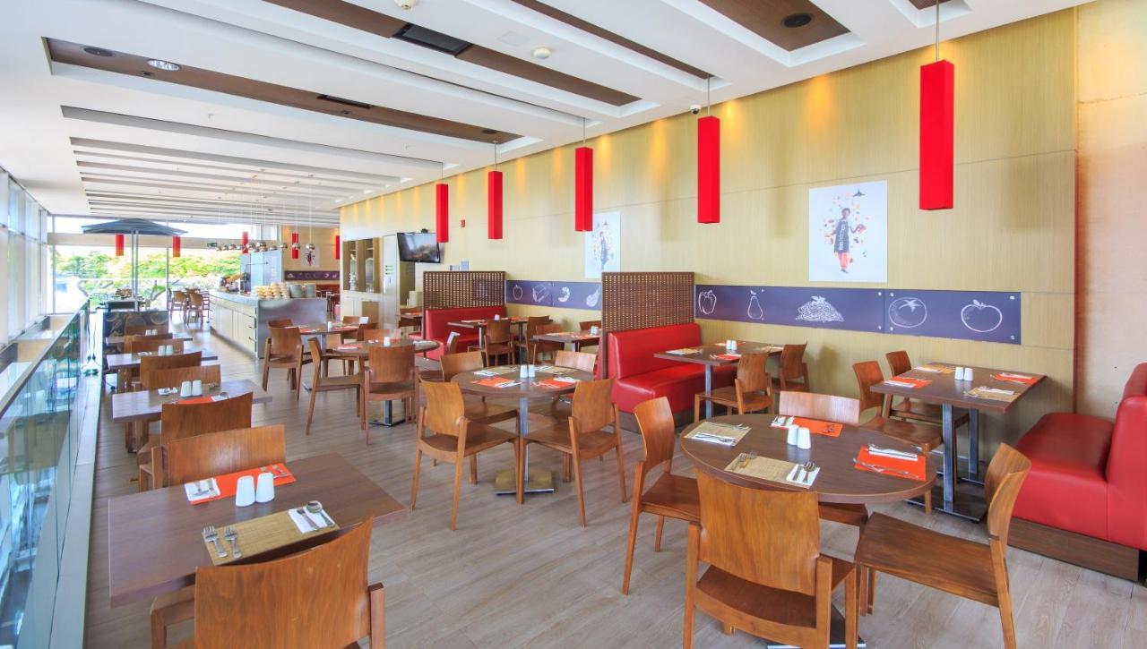 Ibis Hotel Medellín