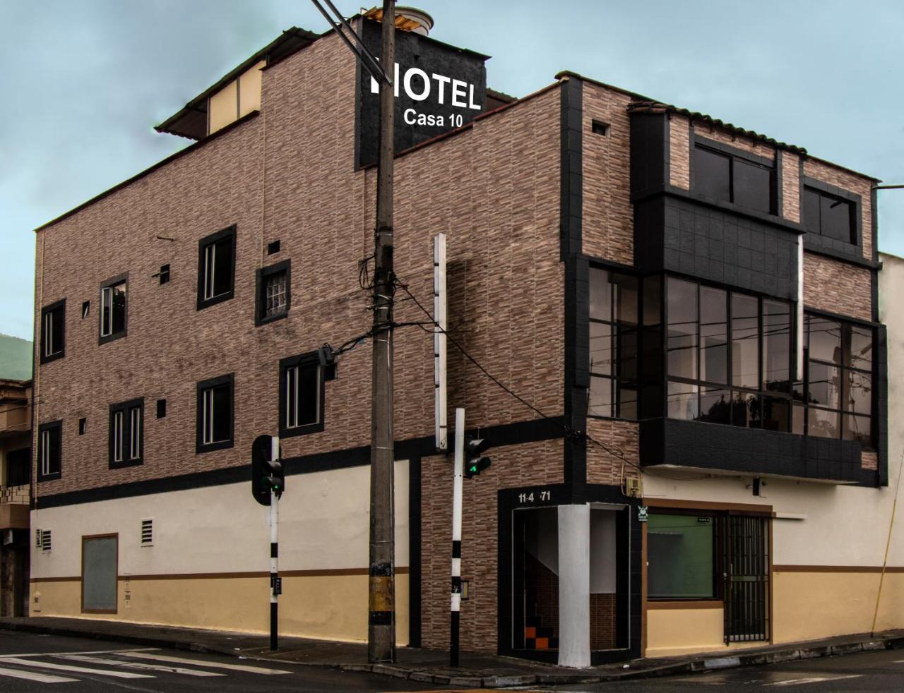 Casa 10 Hotel