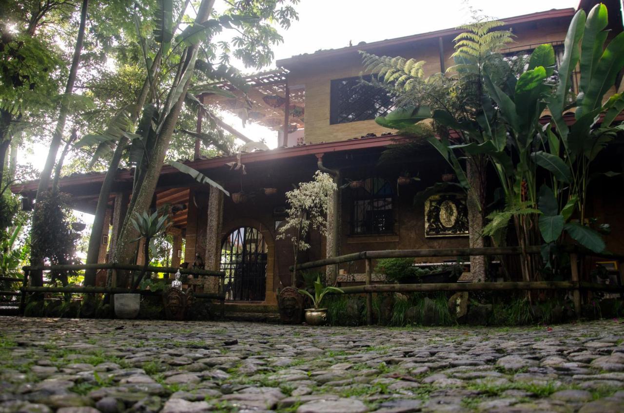 Lodge The Secret Buddha Medellin