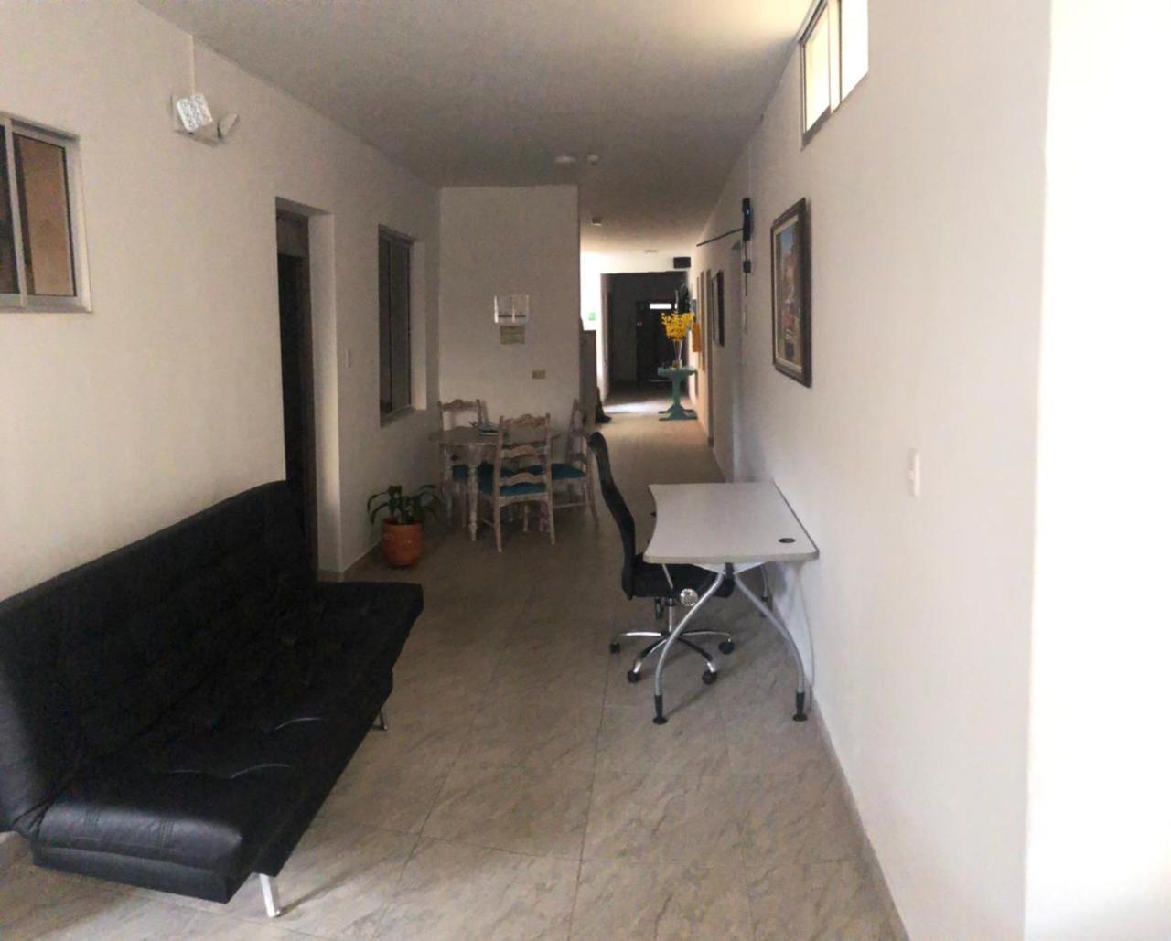 San Fernando La 80 *