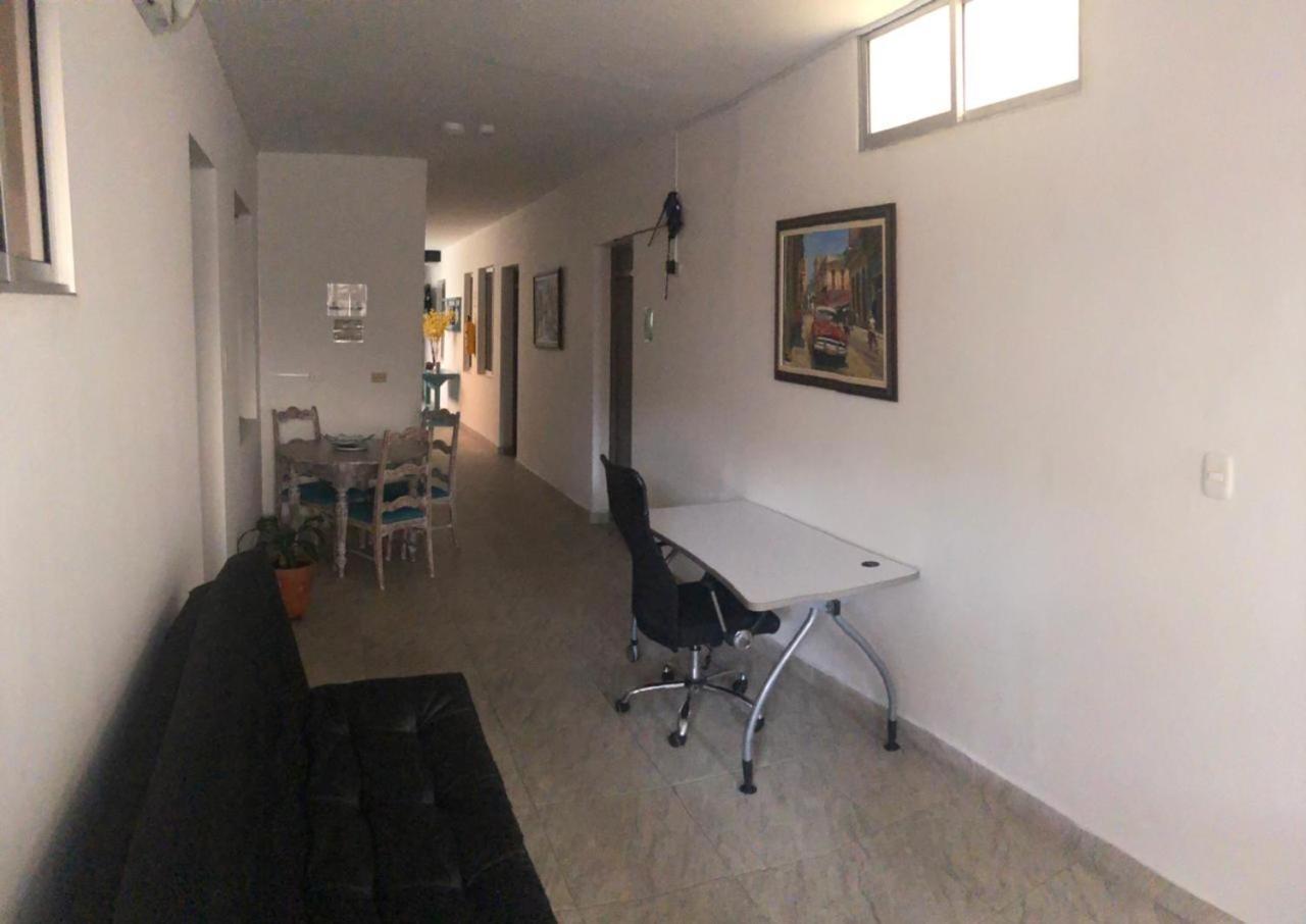 San Fernando La 80 *